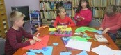 Ilustracja do artykułu: ,,Walentynkowe serca w bibliotece'.