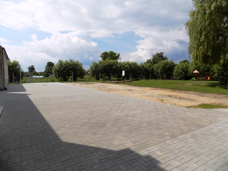 Świetlica wiejska w Dębionku zdjęcie 2