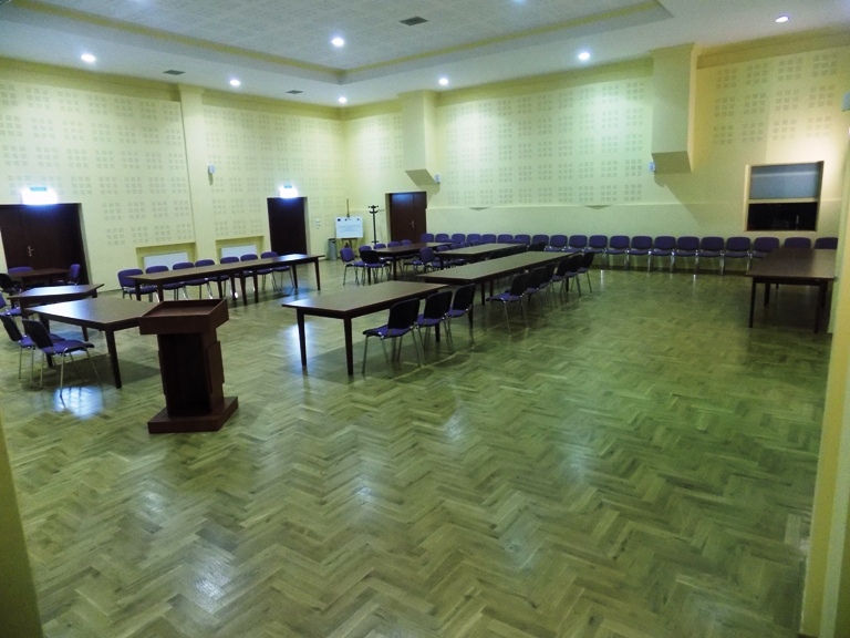 Sala nr 1 w Gminnym Centrum Administracyjno-Kulturalnym zdjęcie 2