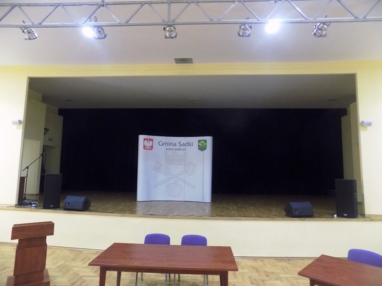 Sala nr 1 w Gminnym Centrum Administracyjno-Kulturalnym zdjęcie 4