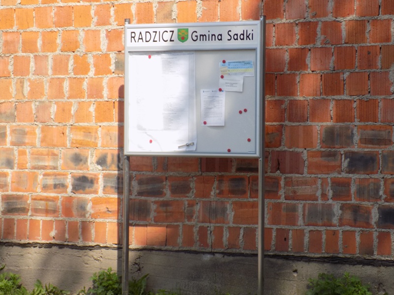 Zakup tablicy ogłoszeń do Radzicza